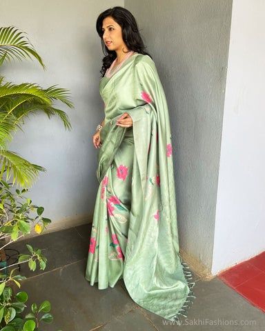 Mint Green Blouse, Mint Green And Pink, Mint Green Blouses, Kanjeevaram Silk Saree, Saree Petticoat, Banarsi Saree, Blouse Measurement, Real Gold Jewelry, Summer Essential