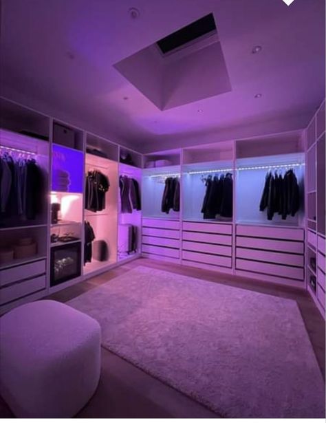 Wardrobe With Led Lights, Dr Room, Purple Room Aesthetic, Designer Closet, Big Closet, Dressing Room Decor, Girly Apartment Decor, White Room Decor, Luxury Room Bedroom