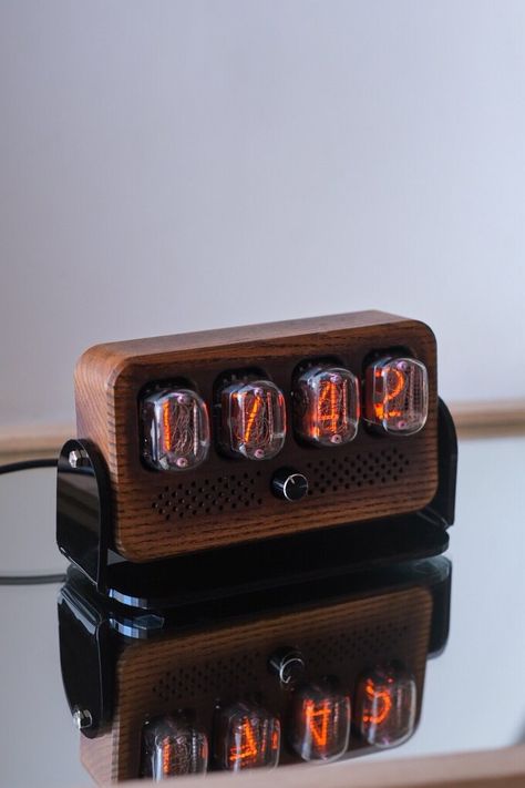 Industrial Clocks, Nixie Tube, Electronics Projects Diy, Vacuum Tube, Electronics Projects, Tech Design, Modern Technology, Light Orange, Arduino