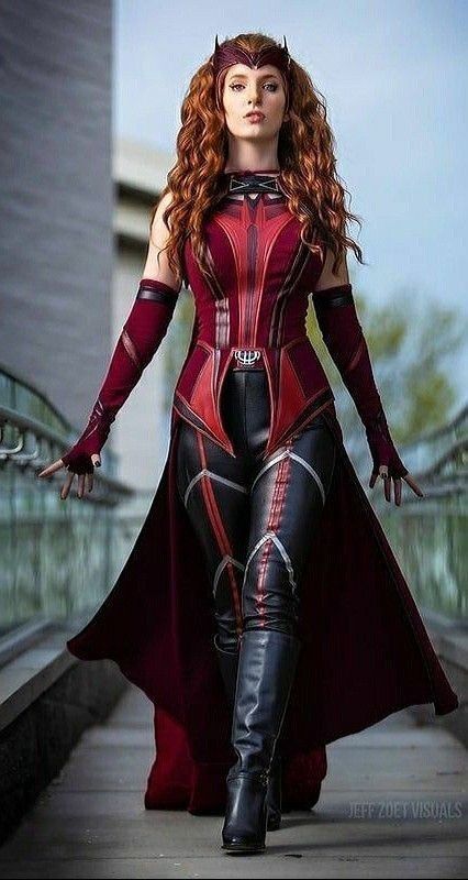 Scarlett Witch Halloween Costume, Scarlett Witch Cosplay, Superhero Costume Ideas For Women, Female Superhero Cosplay, Marvel Costume Women, Superhero Cosplay Female, Marvel Female Costumes, Female Marvel Costumes, Diy Scarlet Witch Costume