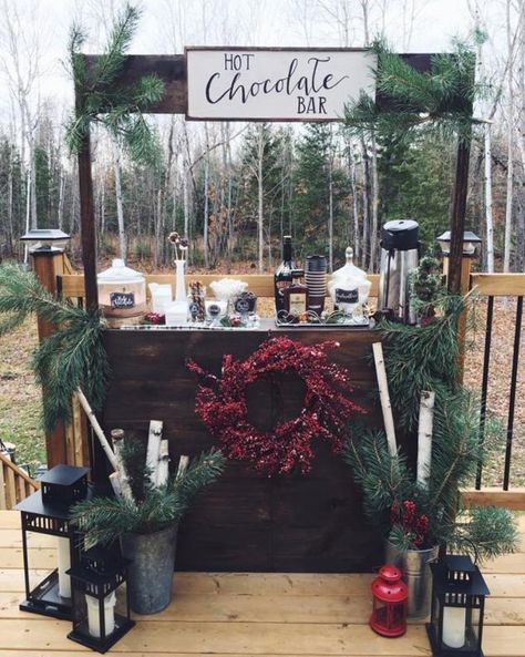 Winter Wonderland Wedding Theme, Wonderland Wedding Theme, Christmas Wedding Themes, Christmas Wedding Inspiration, Lumberjack Birthday Party, Hot Chocolate Bar, Rustic Winter Wedding, Outdoor Wedding Inspiration, Winter Wedding Decorations