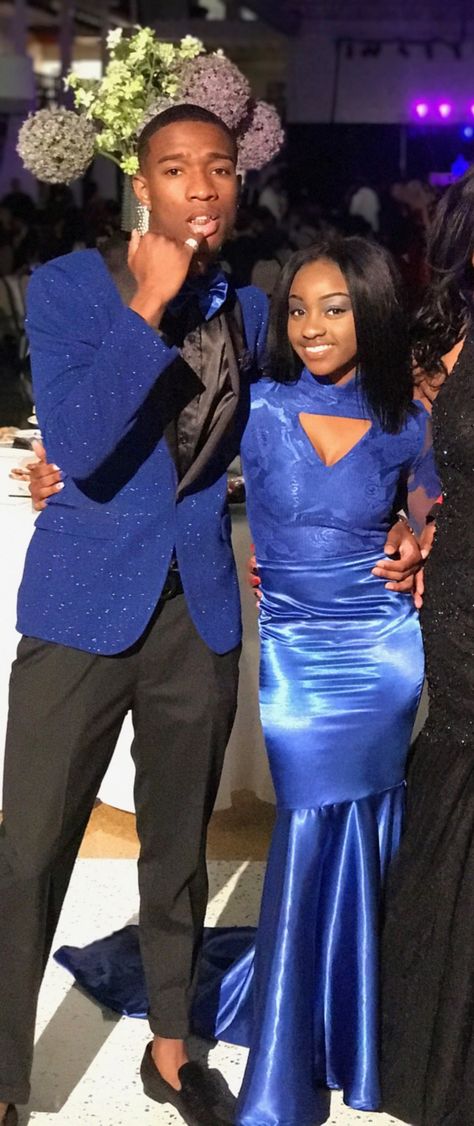 Royal Blue Prom Looks, Blue Prom Tux, Royal Blue Prom Suits, Royal Blue Prom Couple, Blue Prom Couple, Matching Prom Outfits, Guys Prom Outfit, Prom 2k23, Blue Prom Suit