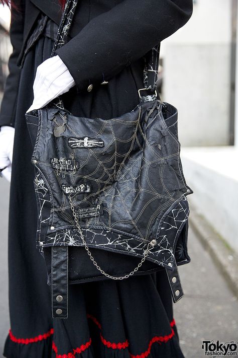 Handmade Gothic Harajuku Fashion w/ h.NAOTO Spiderweb Bag White Shirt And Tie, Gothic Harajuku Fashion, Tie Blazer, H Naoto, Punk Fashion Diy, Harajuku Girl, Gothic Harajuku, Shirt And Tie, Skeleton Earrings