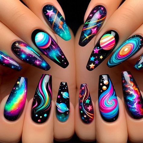 Exciting Nail Designs, Color Changing Nails Designs, Finger Biting, Birthday Tattoos, Alien Nails, Cosmic Nails, Rave Nails, Florida Nails, Creative Nail Art