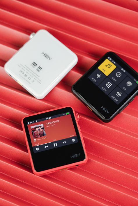 HiBy R2 II portable MP3 music player Music Player Aesthetic, Mp3 Aesthetic, Mp3 Player Aesthetic, Music Gadgets, 4 Panel Life, Portable Music Player, Latest Tech Gadgets, Mp3 Music Player, Cute Camera