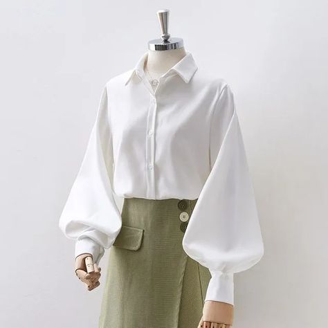 Vintage Shirts Women, Fashion Button Up Shirt, Elegant White Blouse, Pola Lengan, Women Chiffon Blouse, Lantern Sleeved Blouses, Women White Blouse, Straight Clothes, Elegant Blouses