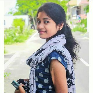 @saranya.sy • Instagram photos and videos Queen Indian, Indian Queen, Indian Room, Indian Quotes, Night Gif, Indian Designer Suits, Village Girl, Baby Images, Photo Poses For Couples