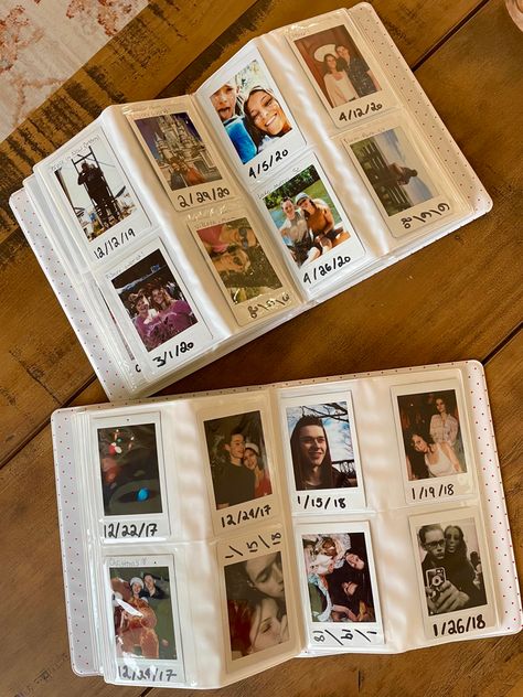 Use this album to nicely display your polaroids Polaroid Album Book, Instax Album Ideas, How To Display Polaroid Pictures, Polaroid Display Ideas, Polaroid Album Ideas, Polaroid Journal, Polaroid Pictures Display, Polaroid Albums, Polaroid Book