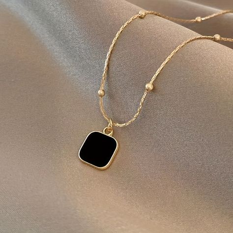 Faster shipping. Better service Chains Fashion, Necklaces Black, Square Necklace, Collar Chain, Moda Chic, Pendant Choker, Wedding Party Jewelry, Chain Fashion, Estilo Punk