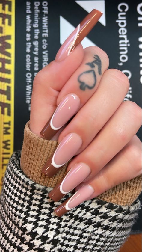 Brown French Tip With White Line, Beige French Tip Nails Square, Nail Autumn Ideas, Brown Matte French Tip Nails, Light Brown Tip Nails, Brown Frenchies Nail, Pink And Brown French Tip Nails, Brown French Tip Nails With Design, Coffee French Tip Nails