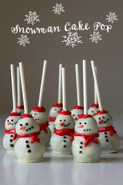 Snowman Cake Pops - Best Christmas Desserts - Recipes and Christmas Treats to Try this Year! Try these amazing and cute easy Christmas dessert recipes to have a great party for your kids, friends, and family! Cupcakes, cakes, sweet bites, pies, brownies, home-made Christmas popcorn, Christmas cookies and other delights. #christmas #dessertfoodrecipes #xmas #recipes #food #christmasfood Easy Christmas Dessert Recipes, Dessert Bord, Snowman Cake Pops, Easy Christmas Dessert, Tårta Design, Christmas Dessert Recipes, Christmas Popcorn, Jul Mad, Best Christmas Desserts