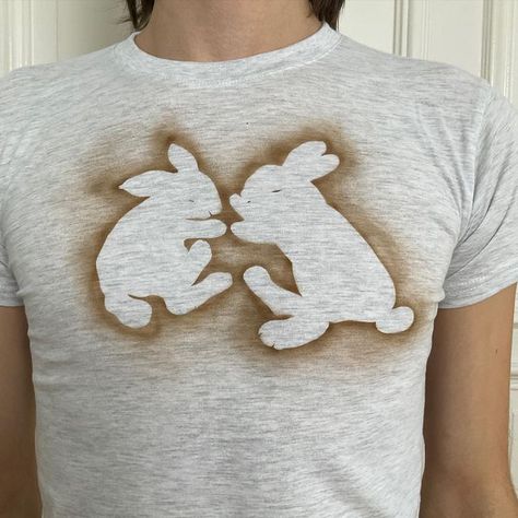 j’adorable on Instagram: "T-shirt drop 😴 sleepyhead tees in special bunny edition, organic cotton, bigger sizes and more" Y Shirt Outfit, Stencil Clothes, Paint On Clothes, Airbrush Tee, Appliqué Shirts, Bunny Clothes, Paint T Shirt, Airbrush Shirts, Cool T Shirt Designs