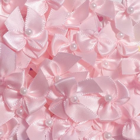 #pastel #pink Pink Princess Aesthetic, Cute Images For Wallpaper, Soft Pink Theme, Pretty Pink Princess, Baby Pink Aesthetic, Pink Bows, Pink Pin, Pastel Pink Aesthetic, Pink Girly Things