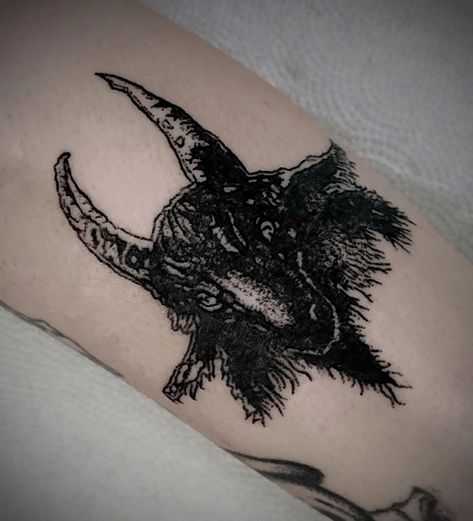 Black metal tattoo Black Metal Tattoo, Metalhead Tattoo, Heavy Metal Tattoo, 3 Tattoo, Tattoo Now, Metal Tattoo, Romantic Goth, Body Mods, Blackwork