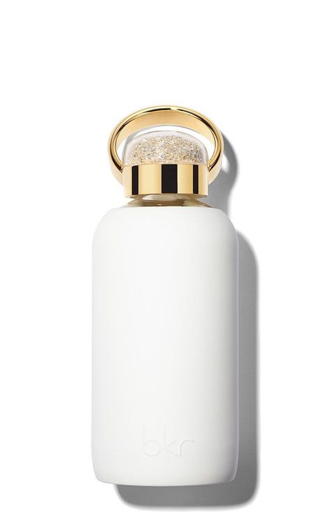 This $185 Rose Gold Swarovski Water Bottle Is Almost Too Pretty To Use- Cosmopolitan.com Bkr Water Bottle, Starbucks Water, Fancy Water Bottles, Starbucks Water Bottle, Trendy Water Bottles, Cute Water Bottles, Drinking Fountain, Food Storage Boxes, Water Bottle Design