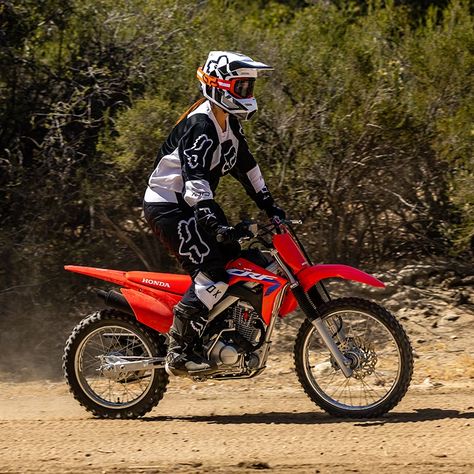 125cc Dirt Bike, Shadow Phantom, Honda Dirt Bike, Honda Accessories, Women On Motorcycles, Vision 2024, Honda 125, Off Road Bikes, Motos Honda