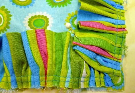 Click to Enlarge Ruffled Baby Blanket, Sewing Ruffles, Baby Quilt Size, Ruffle Blanket, Ruffle Quilt, Diy Ruffle, Beautiful Baby Blanket, Baby Quilt Patterns, Cute Blankets