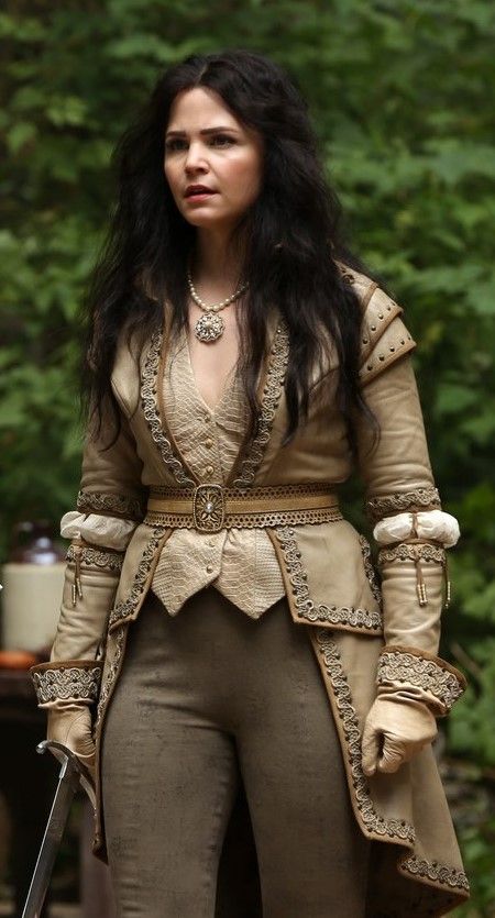 Once Upon a Time Snow White Outfits, Snow White Cosplay, Medieval Girl, Ren Faire Outfits, Pirate Outfit, Fantasy Costumes, Movie Costumes, Fantasy Dress, Fantasy Clothing