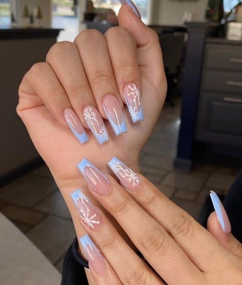 Olaf Nails, Christmas Nail Designs Acrylic, Christmas Snowflakes Nails, Frozen Nails, Blue Christmas Nails, Winter Nail Art Designs, Neon Christmas, Winter Nails Acrylic, Nagel Tips