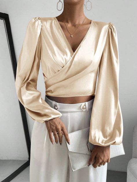 Wrap Top Outfit Classy, Elegant Blouses For Women Classy, Wrap Top Outfit, Elegant Crop Top, Party Blouse, Top Outfit, Elegant Blouses, Plain Tops, Women Blouses