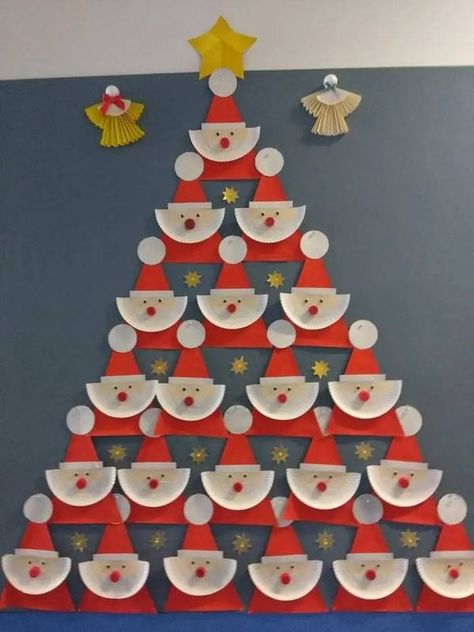 Christmas Wall Decorations Ideas Diy, Flower Crafts Kids, Christmas Bulletin, Fall Arts And Crafts, Preschool Christmas Crafts, Christmas Kindergarten, Christmas Arts And Crafts, Hand Crafts For Kids, Office Christmas Decorations