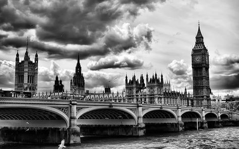 London London Theme, London Wallpaper, Photography Essentials, Black And White City, London Wall, Beautiful London, Architecture Wallpaper, World Wallpaper, Big Ben London