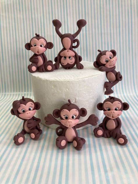 Safari Fondant Animals, Monkey Fondant Cake, Animal Cupcakes Easy, Monkey Cake Topper, Fondant Giraffe, Fondant Monkey, Monkey Birthday Cakes, Cake Artwork, Animal Birthday Cakes