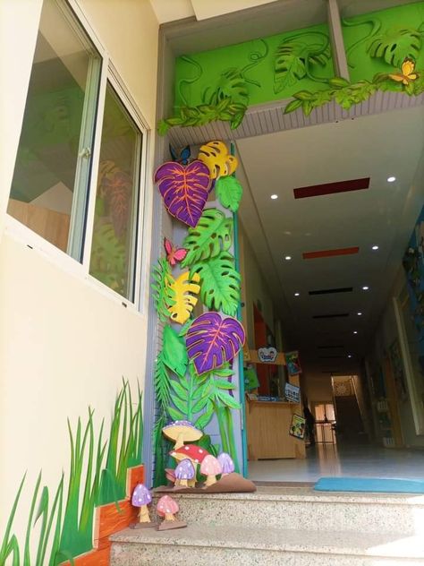 School Gate Decoration Ideas, School Exhibition Decoration Ideas, School Entrance Decor Ideas, Colour 2023, Concert Theme, School Exhibition, Diy Crafts For School, Baby Crafts Diy, Poster Color Painting