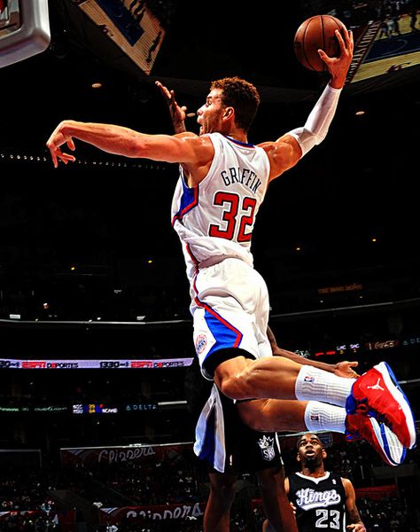 Blake Griffin Best Dunks, Blake Griffin, Basketball Is Life, La Clippers, Basketball Star, Sport Player, Nba Stars, Sports Hero, Sports Figures