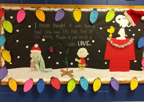 Charlie Brown Christmas Hallway Decorations, Charlie Brown Christmas Bulletin Board, Charlie Brown Christmas Door Decorations, Snoopy Xmas, Charlie Brown Christmas Decorations, Kids Church Christmas, Snoopy Classroom, Christmas Hallway, 10 Days Of Christmas