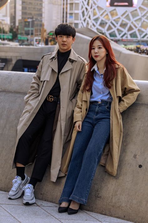 Seoul Fashion Week s/s 2020. Street Style. South Korean Fashion Men, Chinese Street Fashion Summer, Mens Street Style Urban, Korean Fashion Summer Street Styles, Dongdaemun Design Plaza, Trench Outfit, China Street Fashion, Korean Fashion Fall, Clothing Reference