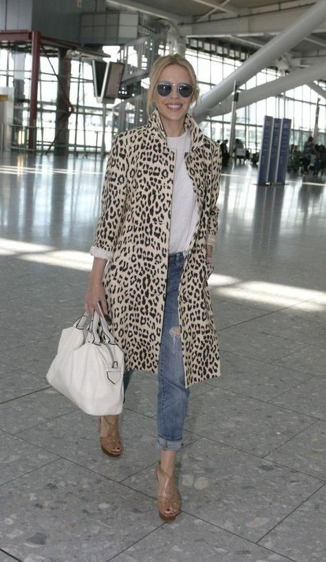 Mode Over 50, Mode Kimono, Leopard Coat, Leopard Print Coat, Dresses Aesthetic, Mode Boho, Print Coat, Dresses Summer, Looks Chic