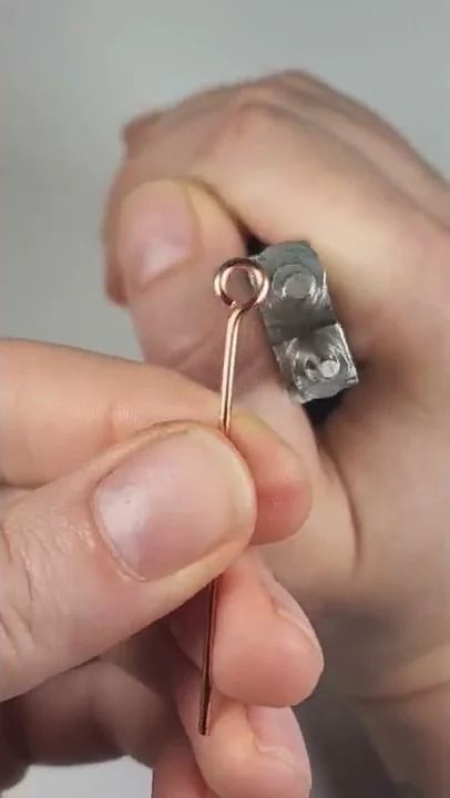 How to Make a Perfect Loop How To Make A Loop With Wire, How To Make A Perfect Wire Loop, Wire Loop Tutorial, Wire Creations, Loop Earrings, Accessories Diy Jewelry, Head Pins, Diy Charms, Polymer Clay Crafts