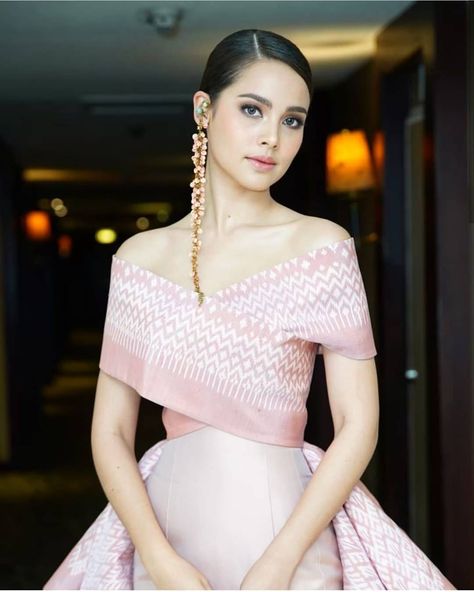 #yaya Elegent Dress, Thai Dresses, Yellow Long Dress, Yaya Urassaya, Thai Silk Dresses, Cambodian Dress, Khmer Dress, Thai Fabric, Filipiniana Dress