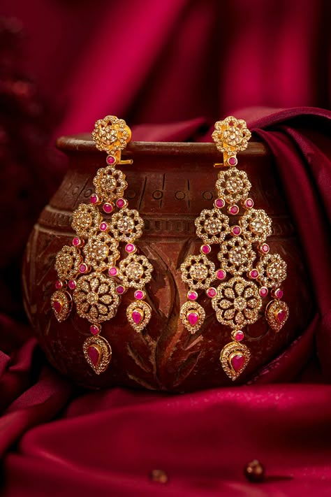 Traditional Jwellery Photoshoot, Indian Earring Photography, Gold Jewellery Shoot Ideas, Jewellery Photography Ideas Indian, Indian Jewelry Photography Ideas, Gold Drop Earrings Indian, Bridal Jewelry Photoshoot, Traditional Jewelry Photography, Indian Jwellery Shoot Ideas