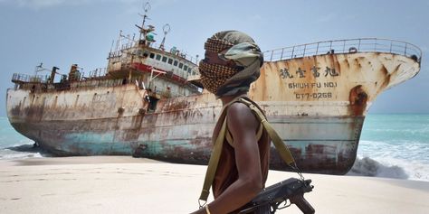 These maps show how devastating Somali pirates used to be Old Ship, Abandoned Ships, No Bad Days, Shipping Company, Shipwreck, Megan Fox, Cara Delevingne, Somali, End Of The World