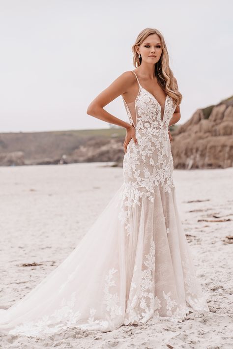 C631 Allure Bridal Couture, Allure Bridal Wedding Dress, Bolo Barbie, Allure Couture, Allure Bridals, Wedding Dress Sizes, Allure Bridal, Wedding Dress Couture, Couture Wedding