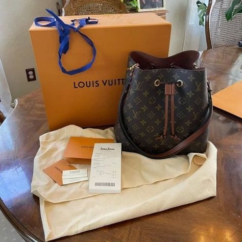 Louis Vuitton Caramel Monogram Neonoe MM Néonoé Mm, Louis Vuitton Neonoe, Long Square Acrylic Nails, Square Acrylic Nails, Blue Ribbon, Vuitton Handbags, Louis Vuitton Monogram, Neiman Marcus, Acrylic Nails