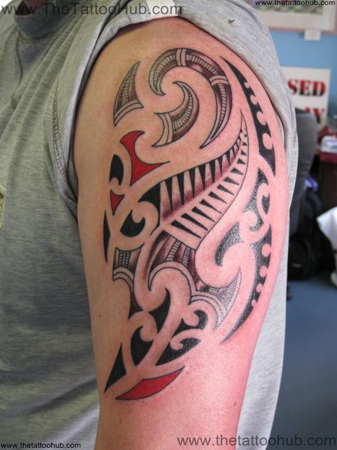 Cool design Stammestattoo Designs, Tiki Tattoo, African Tattoo, Tattoo Trend, Mens Shoulder Tattoo, Hawaiian Tattoo, Maori Tattoo, Elegant Tattoos, Arm Tattoos For Guys