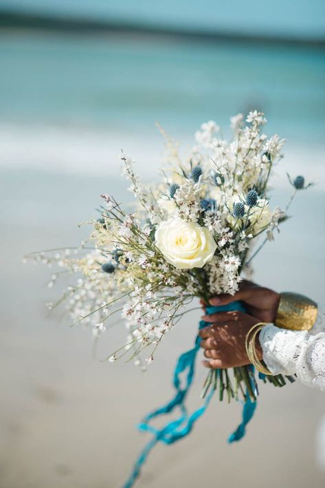 Beach Themed Wedding Bouquets, Beach Themed Wedding Flowers, Coastal Bouquet Wedding, Bride Bouquets Beach Wedding, Wild Flower Beach Wedding, Nautical Wedding Bouquet, Beachy Flower Bouquet, Beachy Flower Arrangements, Costal Flowers