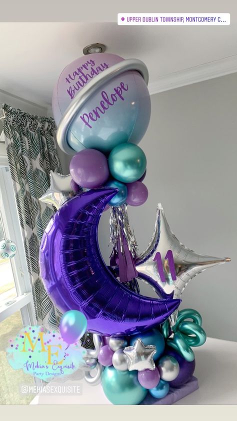 Galaxy Balloons, Bobo Balloons, Galaxy Birthday, Space Party Decorations, Balloon Arrangement, 40 Balloons, Balloon Creations, Simple Birthday Decorations, Space Birthday Party