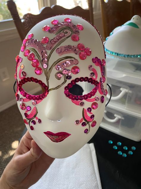 Mascara Design Ideas Festival, Pretty Masks Full Face, Masskara Festival Masks Diy, Venitian Mask Aesthetic, Full Mask Design Ideas, Mascara Design Ideas Paint, Maskara Festival Design Ideas, Masskara Festival Design, Face Mask Painting Ideas