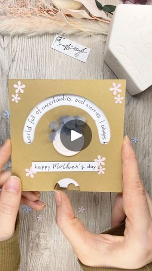 Circle Scrapbook, Handmade Paper Cards, Mothersday Cards, Handmade Cards Diy, Paper Punches, Diy Gift Card, Mother's Day Greeting Cards, Circle Punch, Interactive Cards