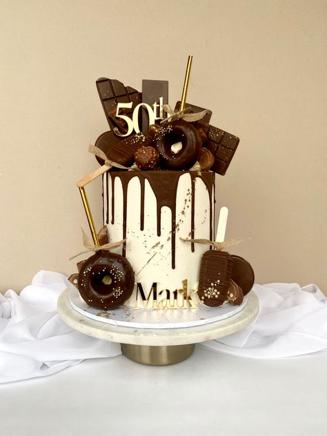 21 Years Birthday, Classy Birthday, Antique Photo Frames, Chocolate Drip Cake, Birthday Cakes For Men, Chocolate Drip, Drip Cake, Cakes Wedding, Cakes For Men