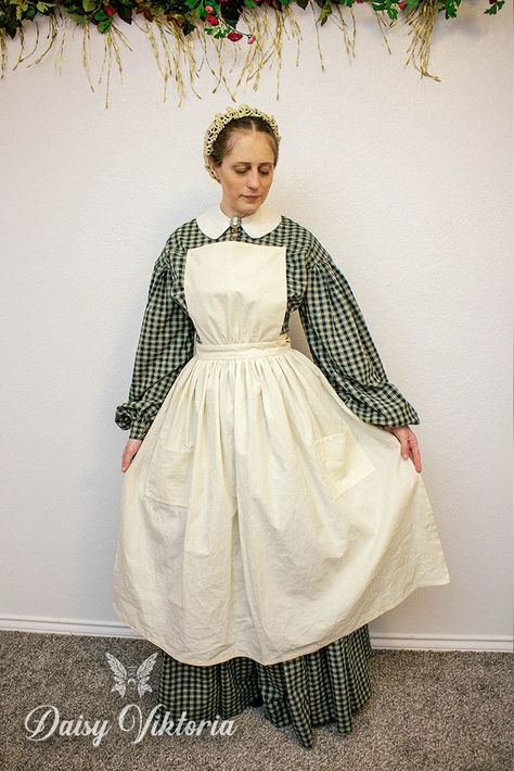 Little Women Costumes, Pioneer Clothing, Costumes For Work, 1860s Fashion, Pioneer Dress, 1850s Fashion, Dress Video, Apron Tutorial, Blouse Nylon