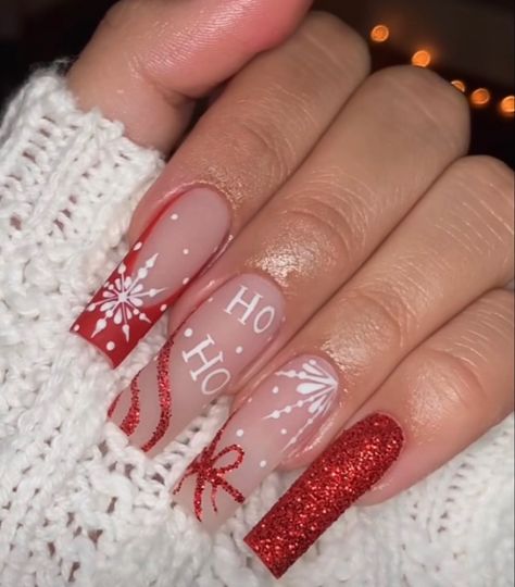 White French Tip With Christmas Design, Long Nail Christmas Design, Christmas Nails Jewels, Red Xmas Nails Square, Christmas Nail Designs Medium Length, Nail Ideas Christmas Short, Nails Cristhmas Ideas, Medium Length Christmas Nails, Crismas Nails Art