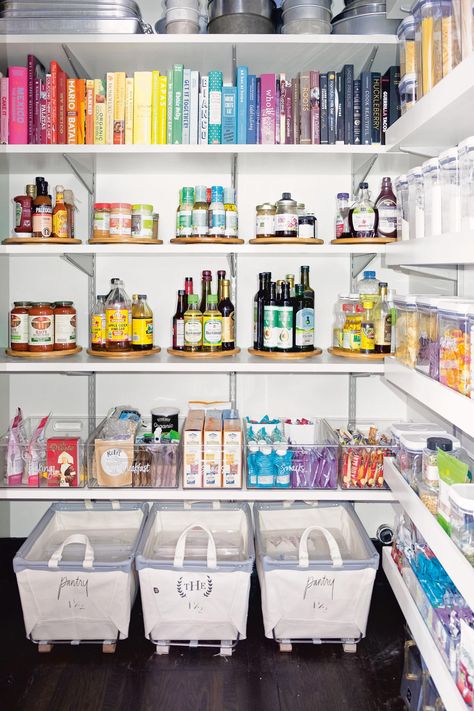 Organized Pantry, Pantry Organisation, Home Edit, House Organisation, Kitchen Organization Pantry, The Home Edit, Living Modern, Organization Inspiration, Home Organisation