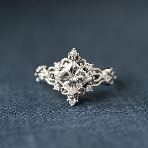 Art Deco Cluster Engagement Ring 6.5 mm Princess Cut Wedding 925 Sterling Silver One Diamond Wedding Ring, Aesthetic Jewellery, Cute Engagement Rings, White Gold Diamond Engagement Ring, Lab Diamond Engagement Ring, Princess Cut Engagement Rings, Cluster Engagement Ring, Lab Grown Diamonds Engagement, Dream Engagement