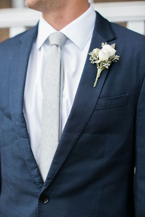 Navy Tux, Navy Groom, Navy Suit Wedding, Grey Suits, Groom Fashion, Groom Wedding Attire, Navy Blue Suit, Barn Weddings, Groom Boutonniere