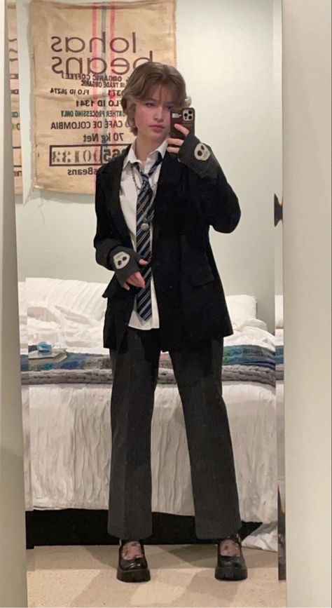 Punk Homecoming Outfit, Semi Formal Grunge, Messy Formal Outfit Men, Punk Prom Outfit Men, Grunge Hoco Outfits, Grunge Prom Outfit Men, Mens Alt Fashion Formal, Nye Outfits Masc, Y2k Prom Outfits Men